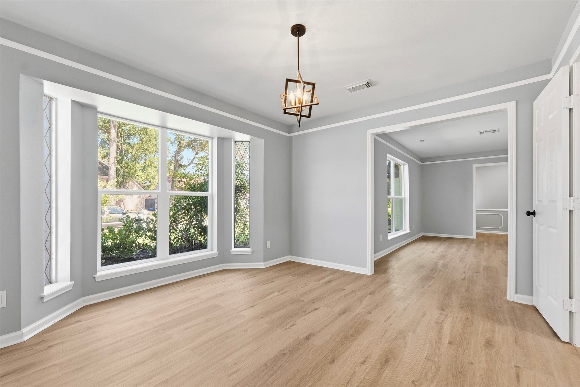 1119 Manatee Lane, Houston, TX 77090 1119 Manatee Lane, Houston, TX 77090
