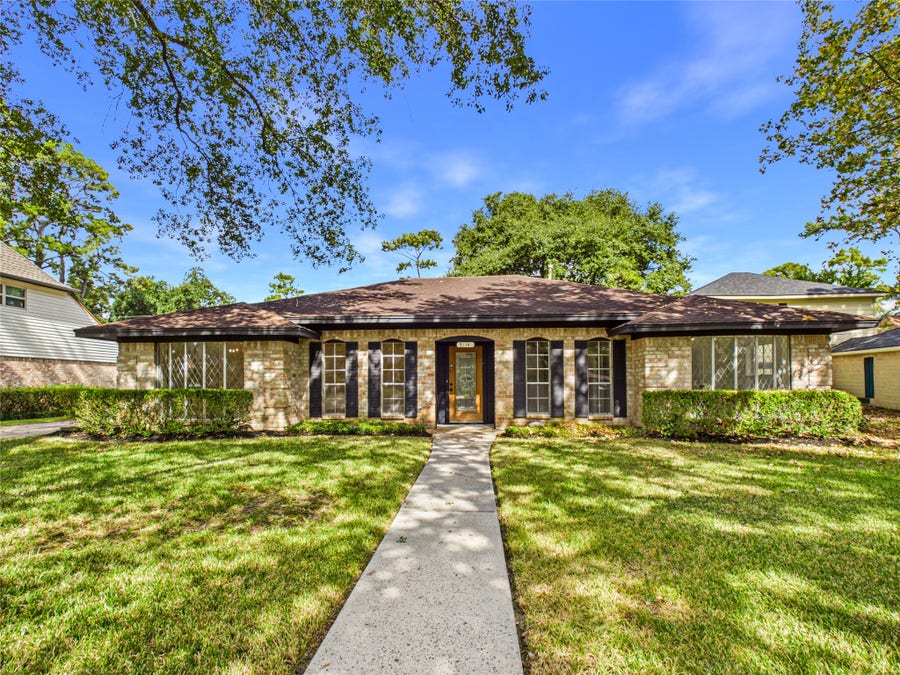 Property photo for 5114 Boyce Springs Drive, Houston, TX