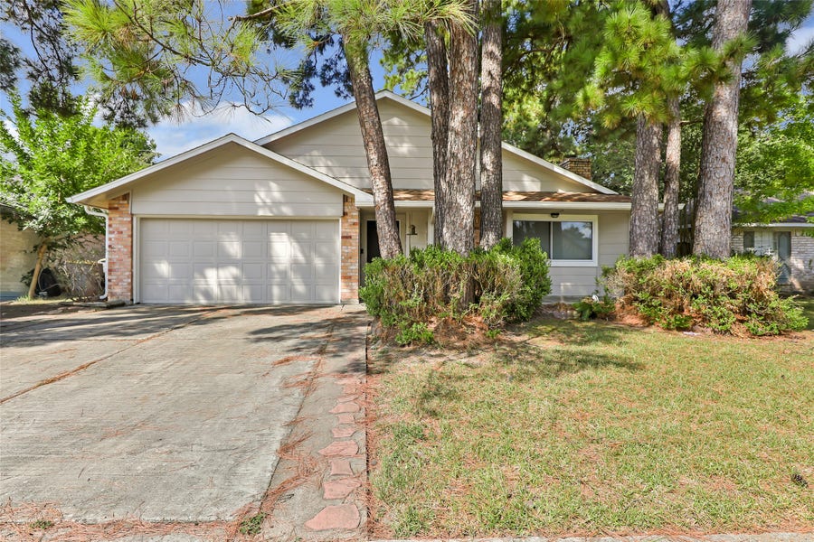Property photo for 23219 Dew Wood Lane, Spring, TX