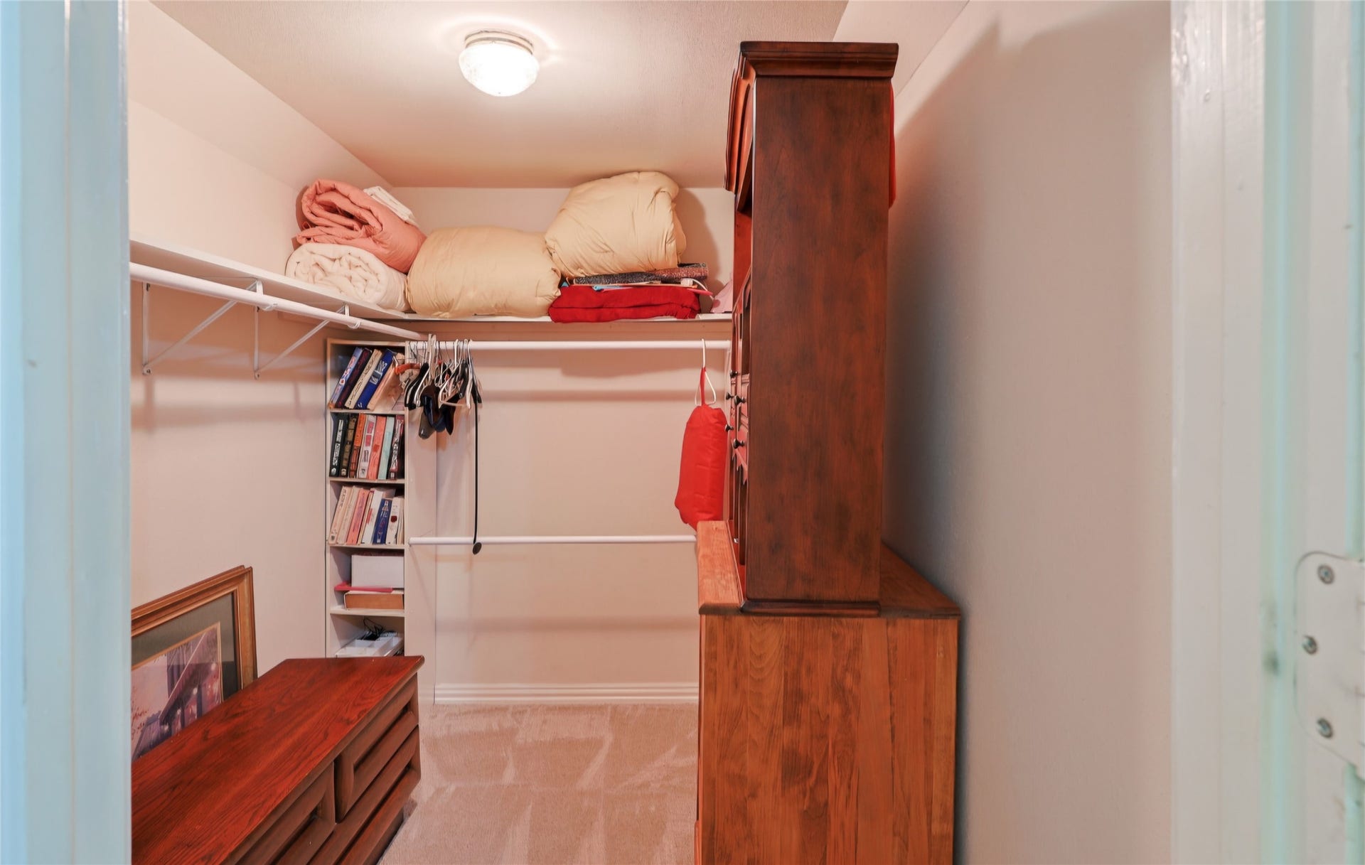 Huge closet in bedroom 2