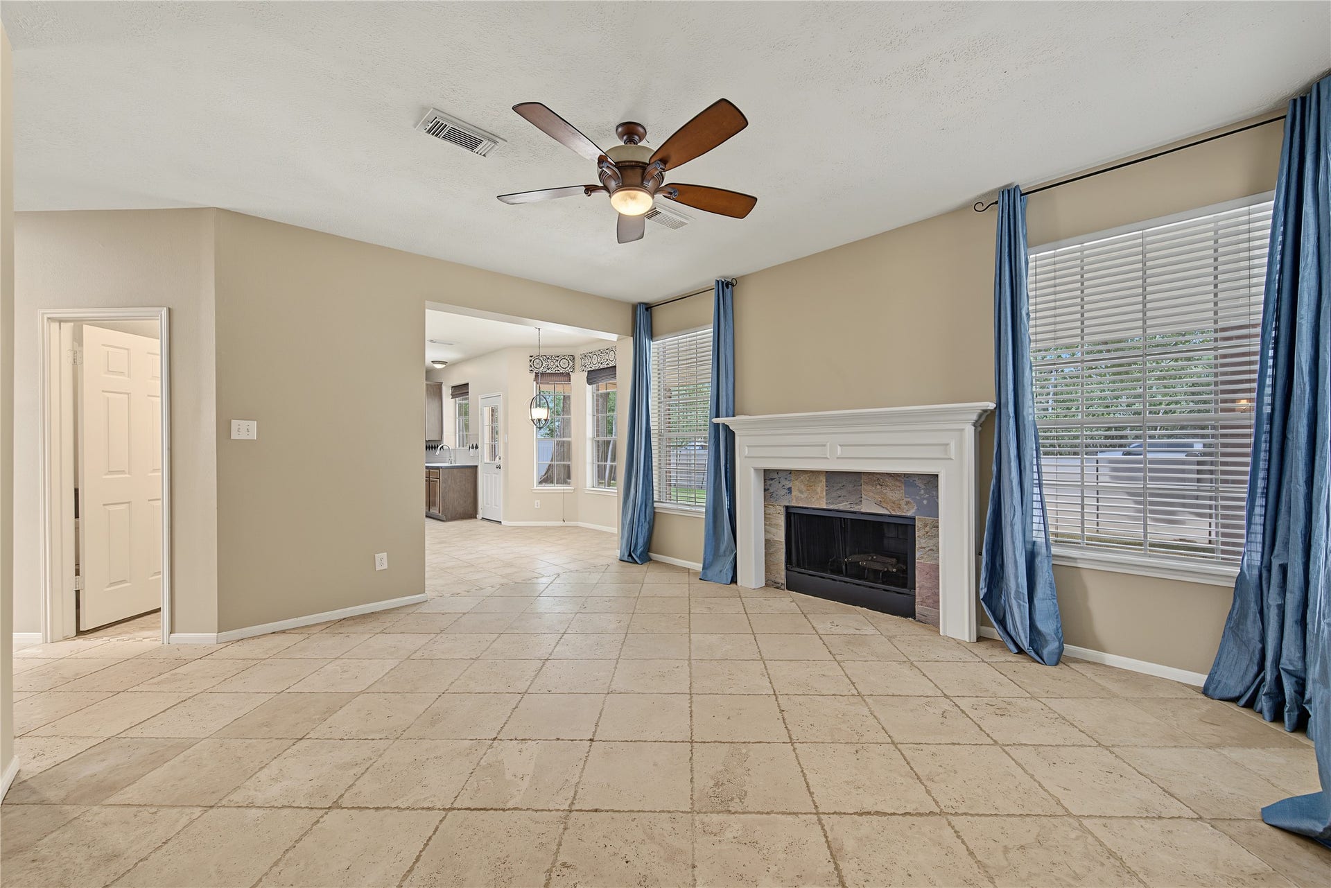 2302 Piney Woods Drive, Pearland, TX 77581 2302 Piney Woods Drive, Pearland, TX 77581