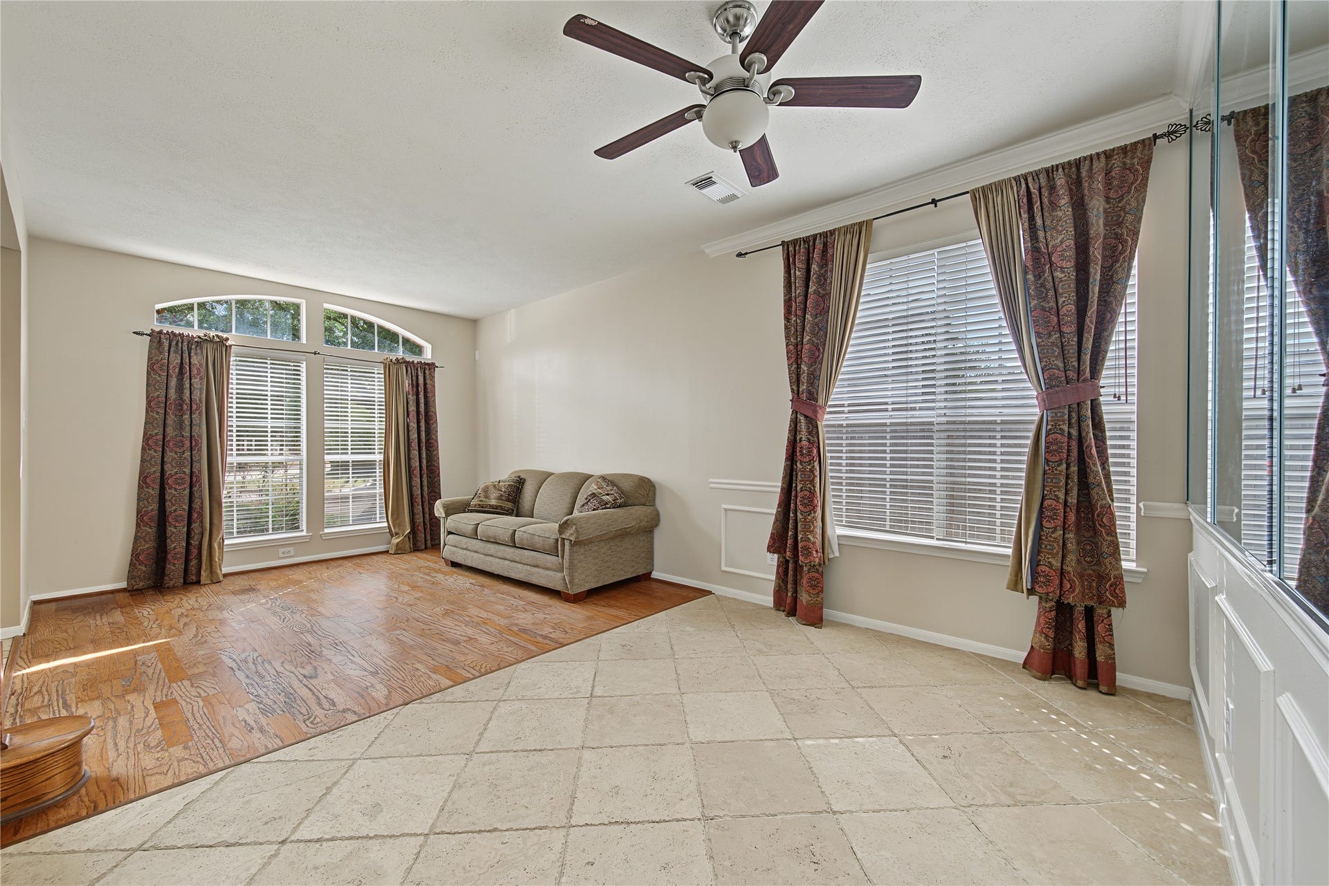 2302 Piney Woods Drive, Pearland, TX 77581 2302 Piney Woods Drive, Pearland, TX 77581