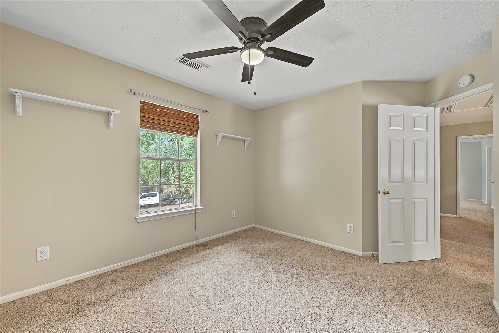 2302 Piney Woods Drive, Pearland, TX 77581 2302 Piney Woods Drive, Pearland, TX 77581