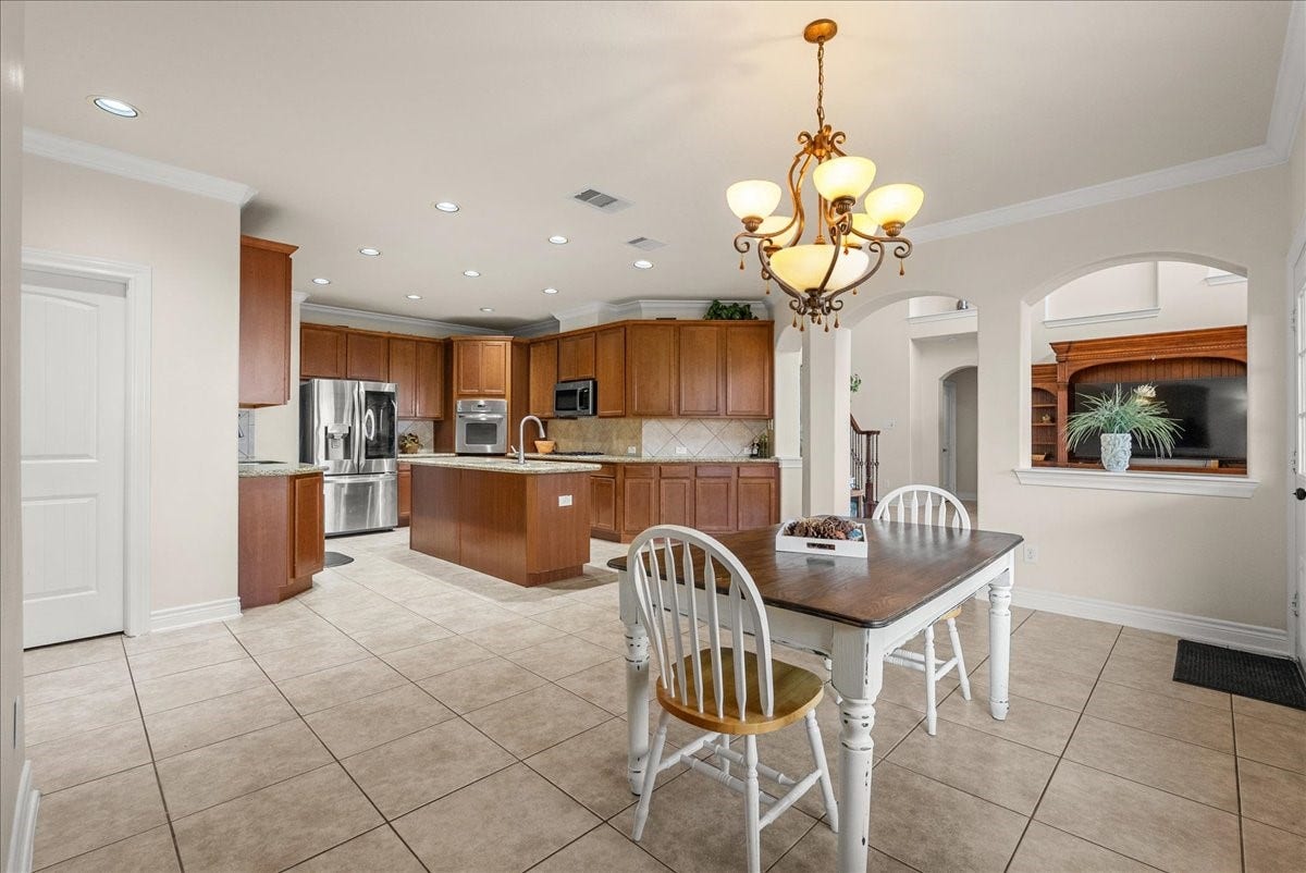 5230 Lagoon Court, Bacliff, TX 77518 5230 Lagoon Court, Bacliff, TX 77518