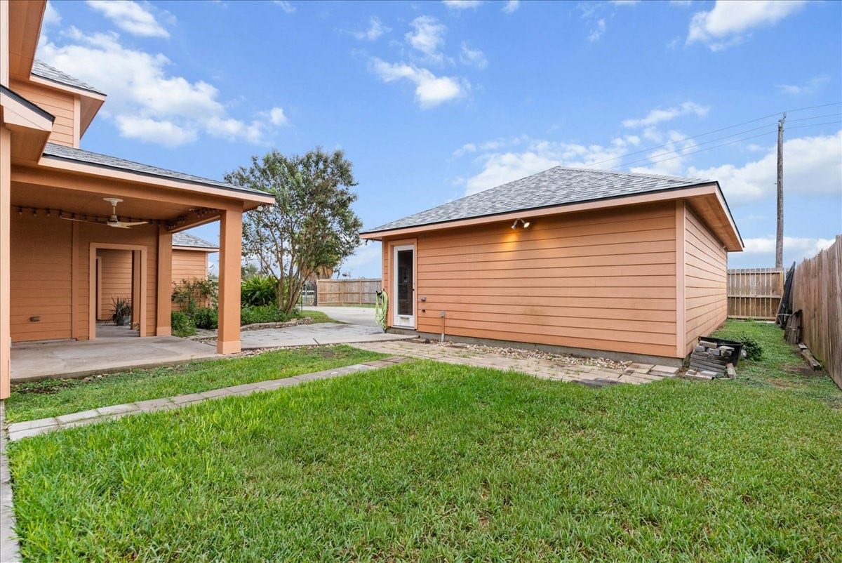 5230 Lagoon Court, Bacliff, TX 77518 5230 Lagoon Court, Bacliff, TX 77518