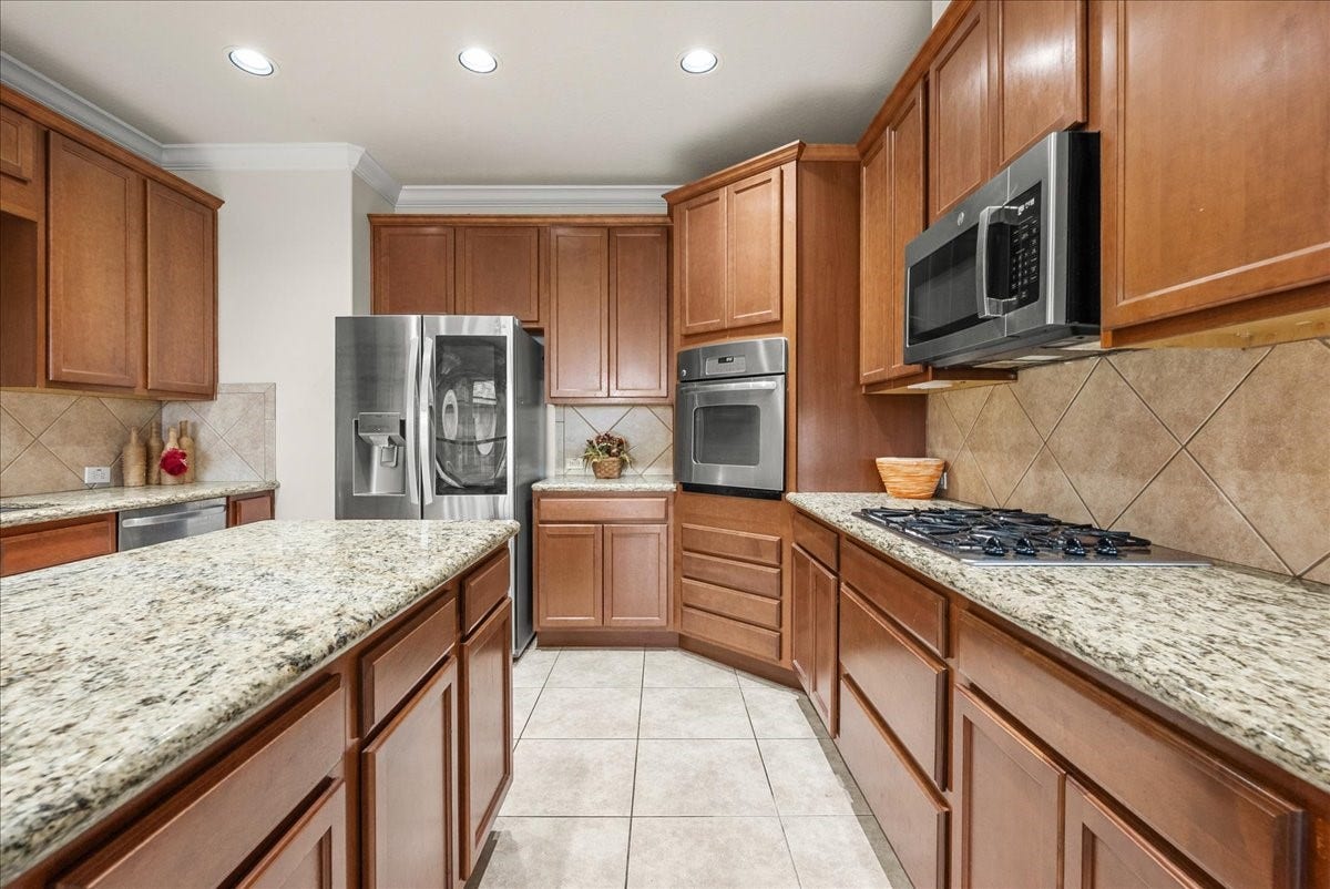5230 Lagoon Court, Bacliff, TX 77518 5230 Lagoon Court, Bacliff, TX 77518