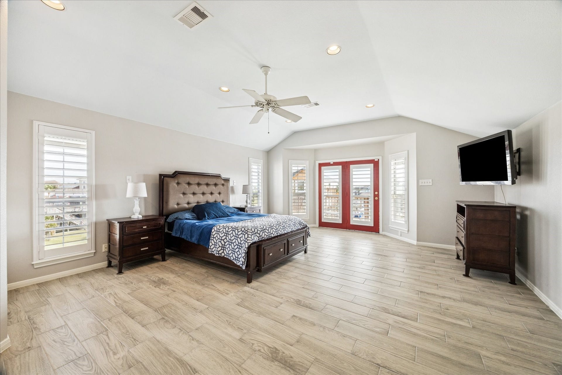 270 Isles End Road, Tiki Island, TX 77554 270 Isles End Road, Tiki Island, TX 77554