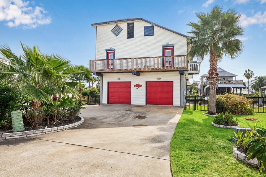 Property photo for 270 Isles End Road, Tiki Island, TX