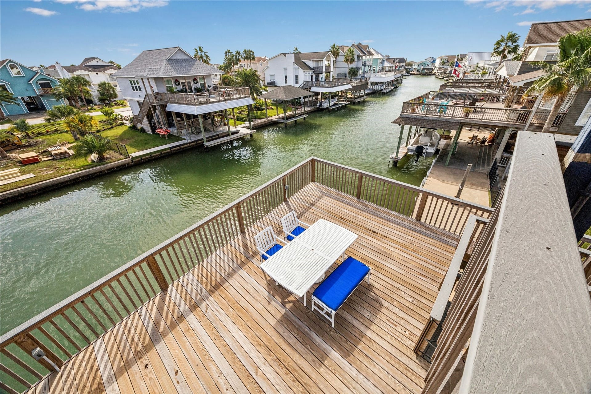 270 Isles End Road, Tiki Island, TX 77554 270 Isles End Road, Tiki Island, TX 77554