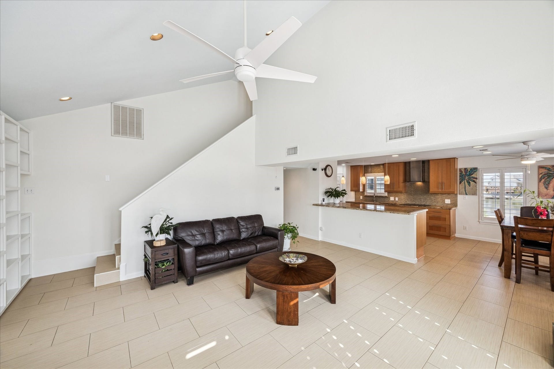 270 Isles End Road, Tiki Island, TX 77554 270 Isles End Road, Tiki Island, TX 77554
