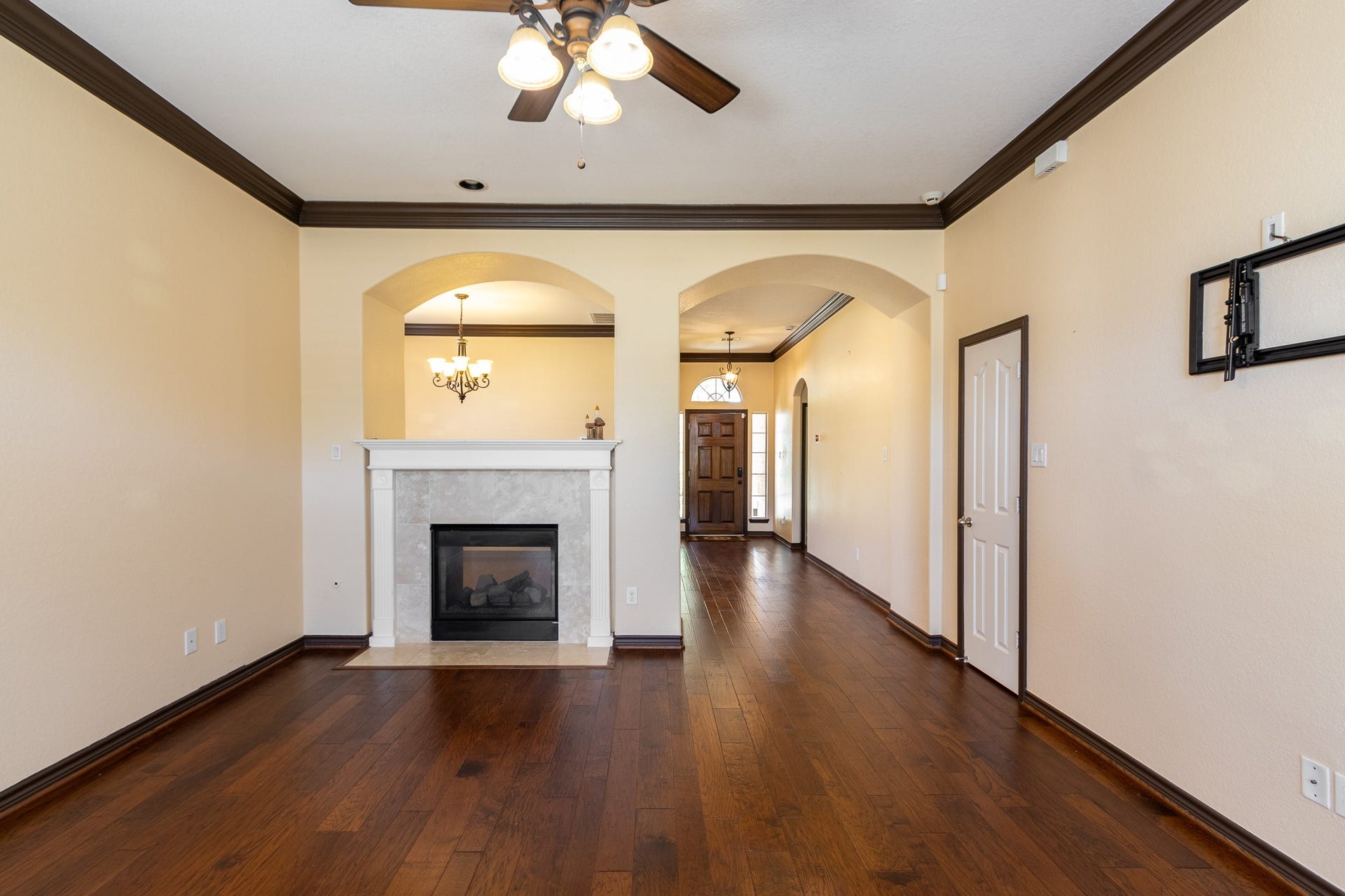 435 Sandstone Creek Lane, Dickinson, TX 77539 435 Sandstone Creek Lane, Dickinson, TX 77539