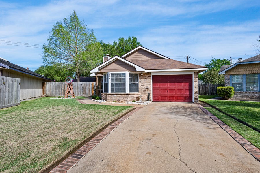 Property photo for 1804 Spruce Drive, Rosenberg, TX