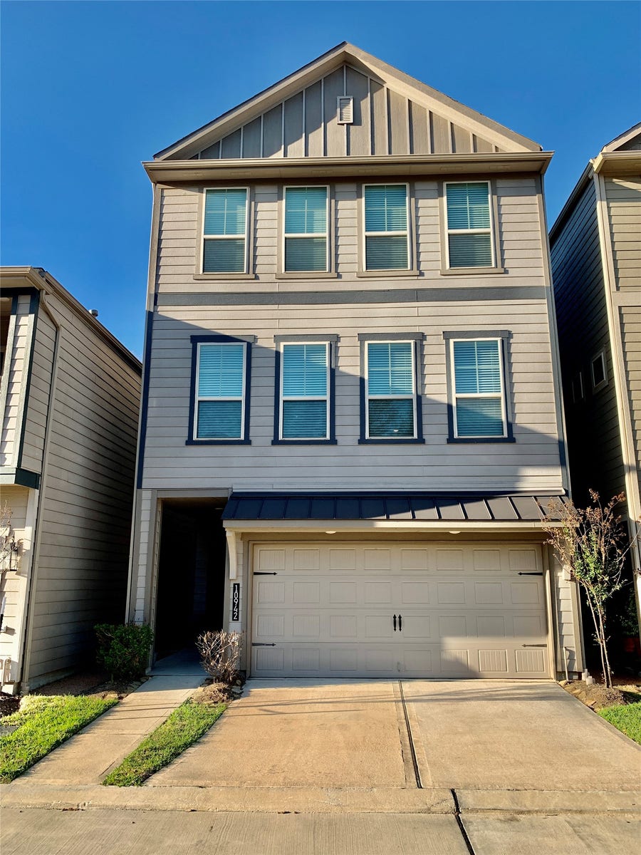 Property photo for 10942 Cannes Memorial Dr, Houston, TX