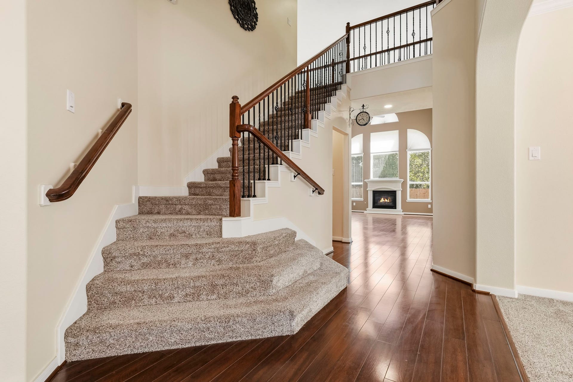 3023 London Lane, Missouri City, TX 77459 3023 London Lane, Missouri City, TX 77459