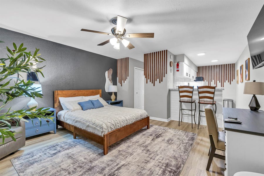 Property photo for 1840 Richmond Avenue, #26, Houston, TX