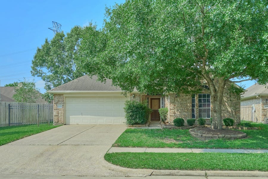 Property photo for 12318 Georgetown Park Court, Houston, TX