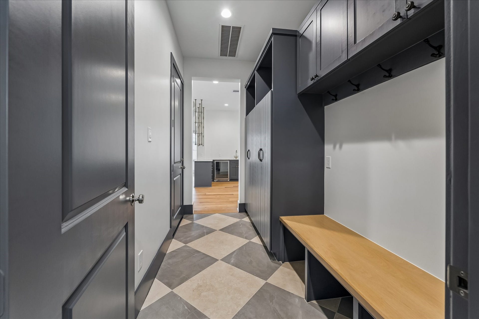 1714 Viking Drive, Houston, TX 77018 **Previous Builder Project**