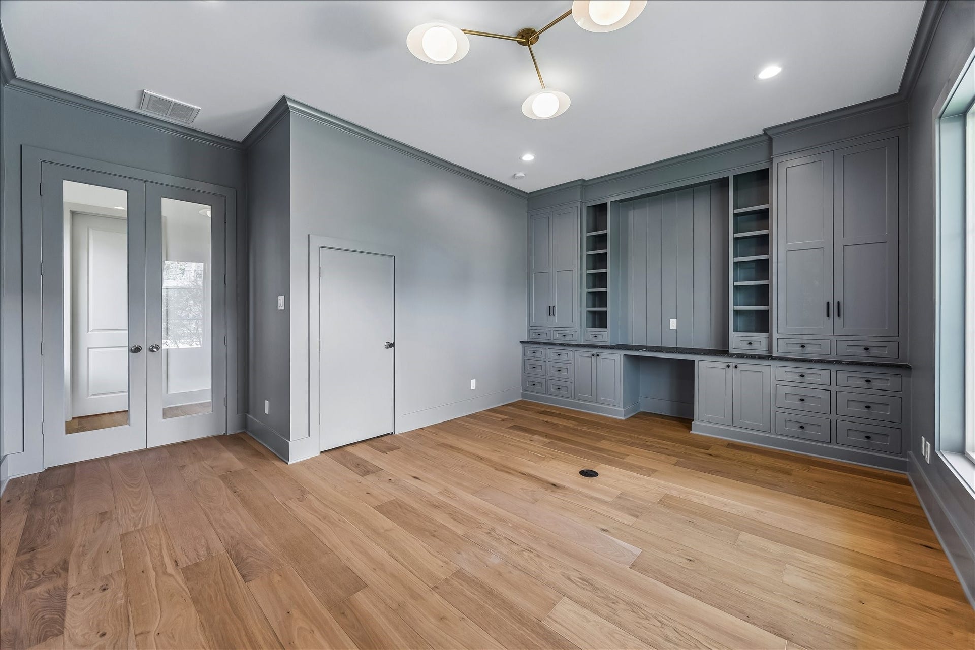 1714 Viking Drive, Houston, TX 77018 **Previous Builder Project**