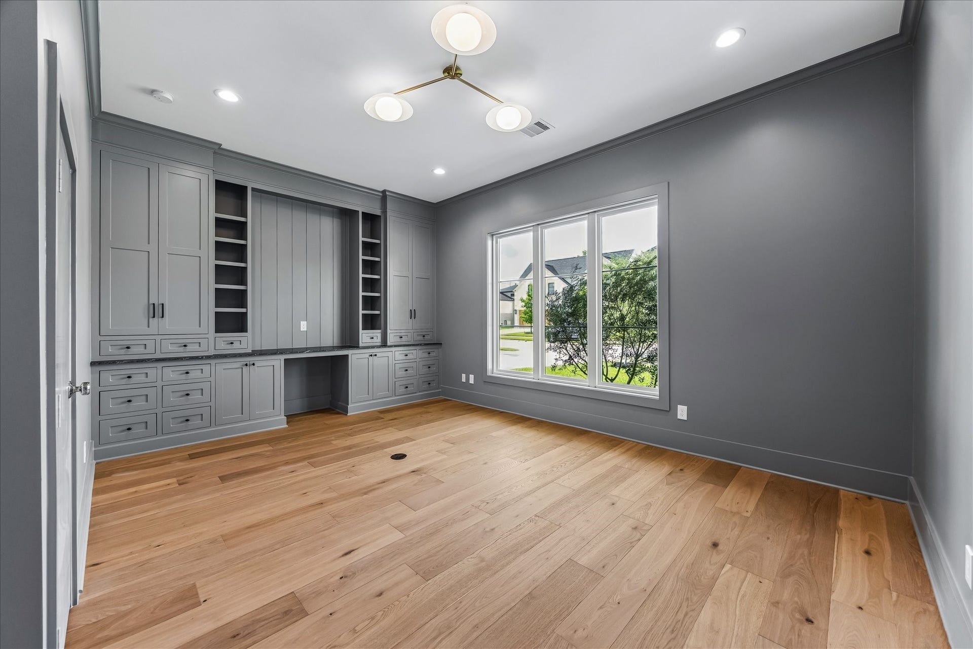 1714 Viking Drive, Houston, TX 77018 **Previous Builder Project**