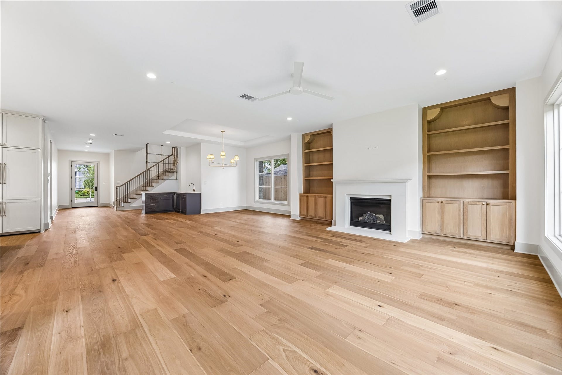 1714 Viking Drive, Houston, TX 77018 **Previous Builder Project**