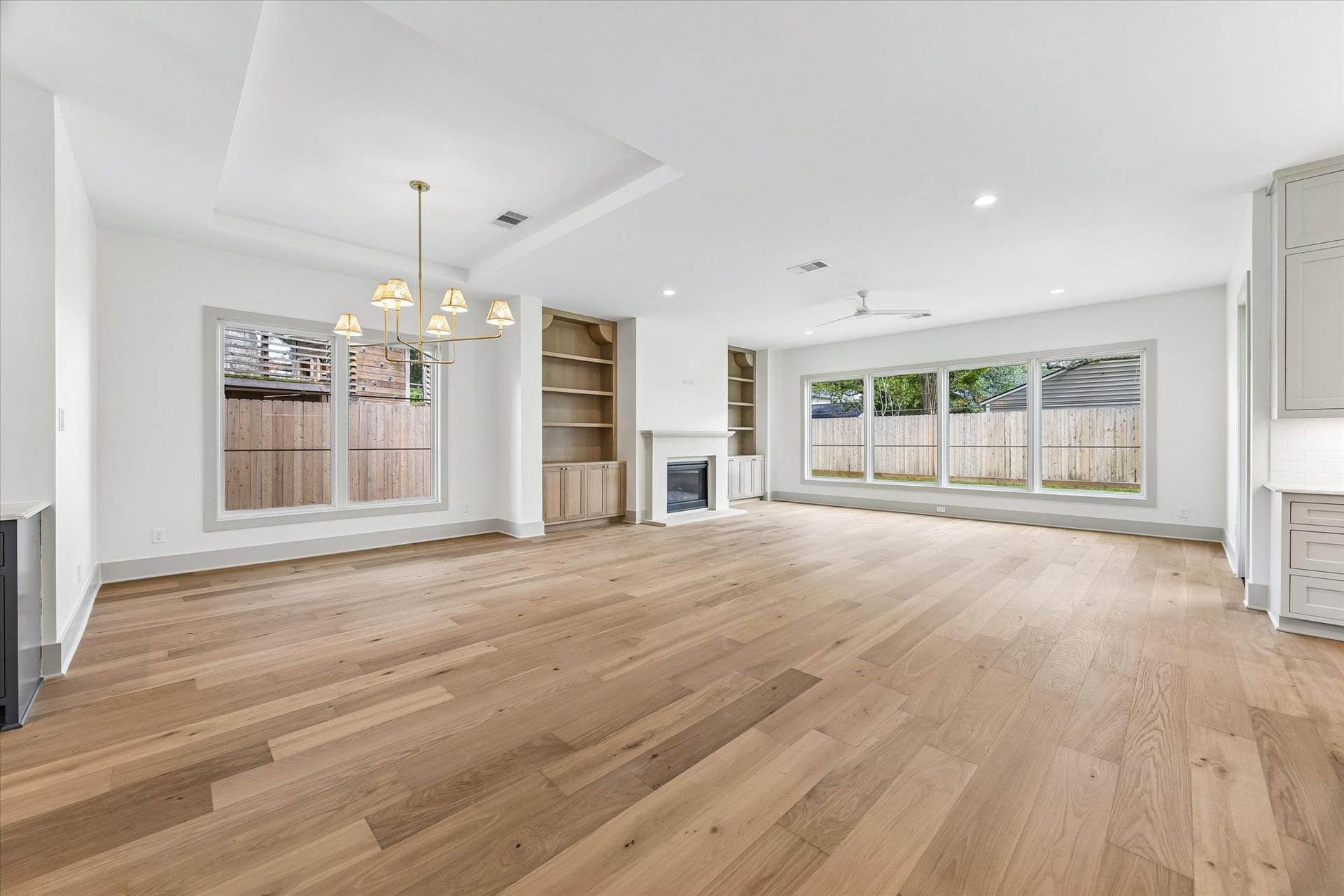 1714 Viking Drive, Houston, TX 77018 **Previous Builder Project**
