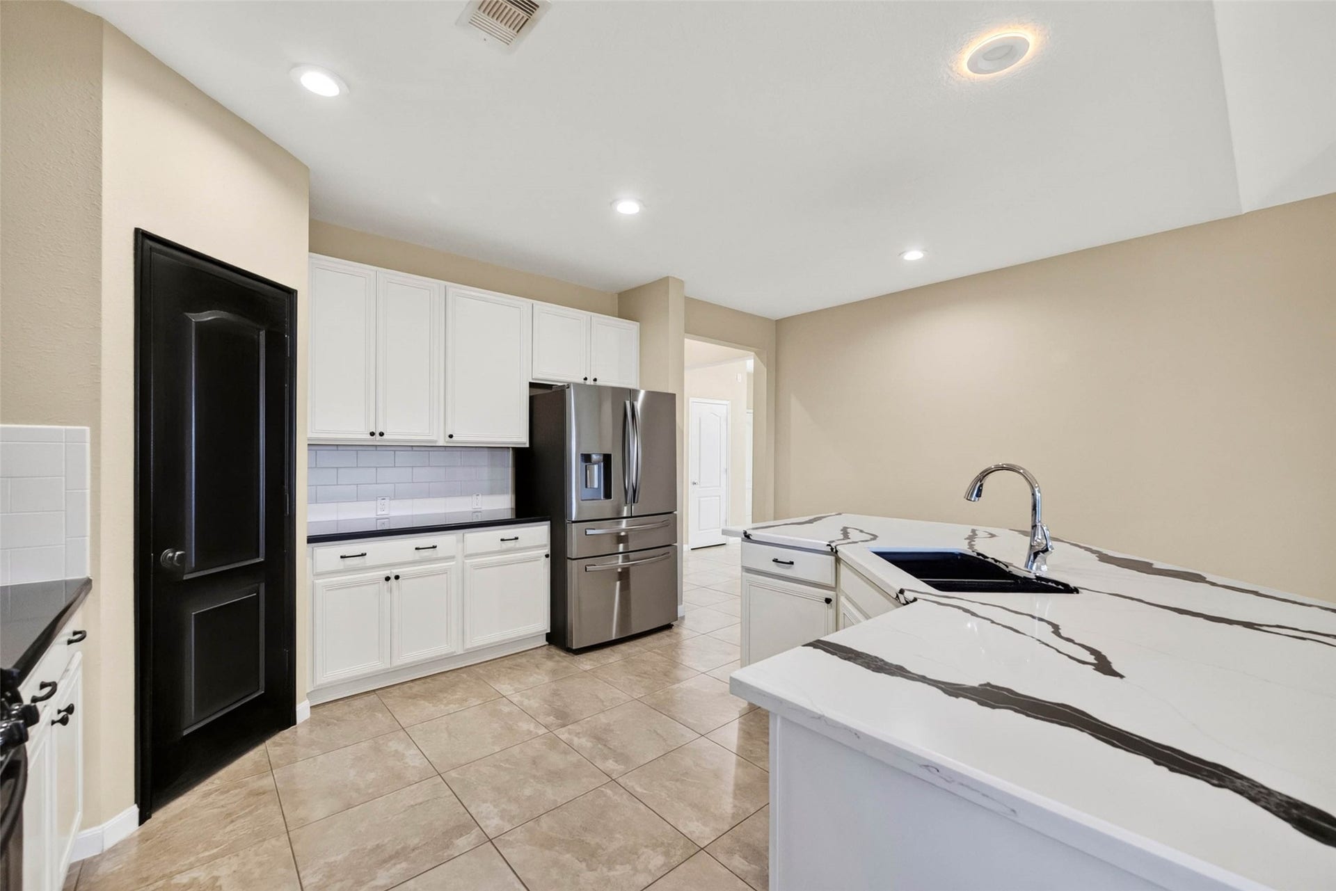 2750 Lomelina Lane, League City, TX 77573 2750 Lomelina Lane, League City, TX 77573