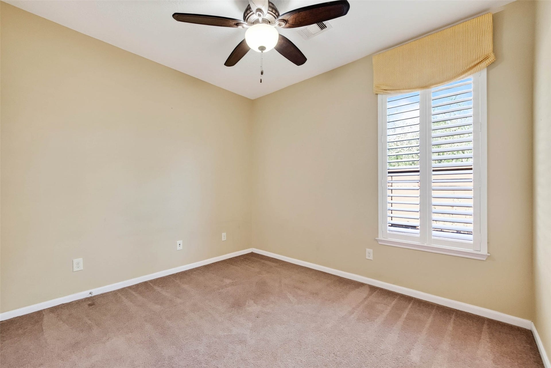 2750 Lomelina Lane, League City, TX 77573 2750 Lomelina Lane, League City, TX 77573