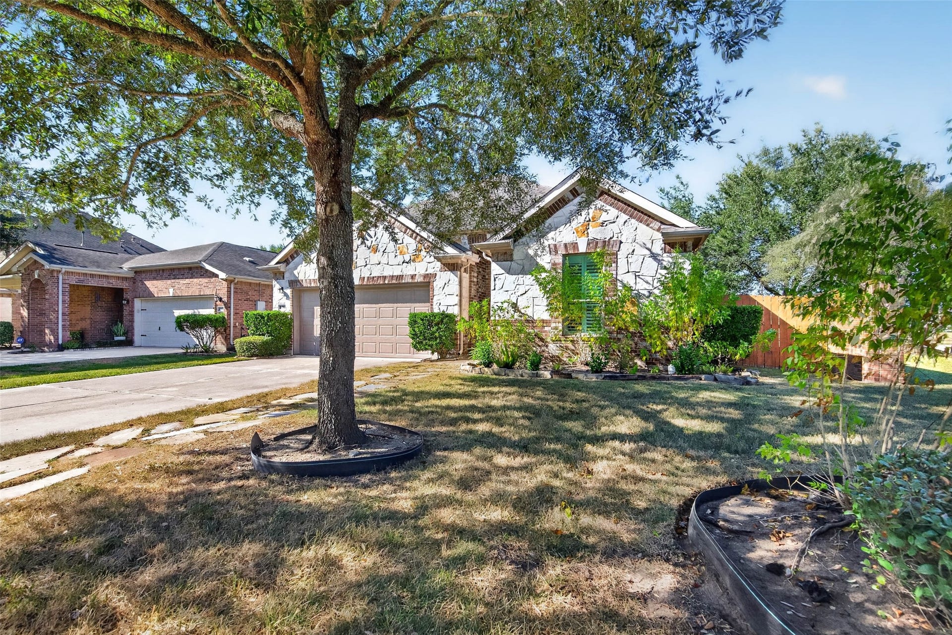 2750 Lomelina Lane, League City, TX 77573 2750 Lomelina Lane, League City, TX 77573