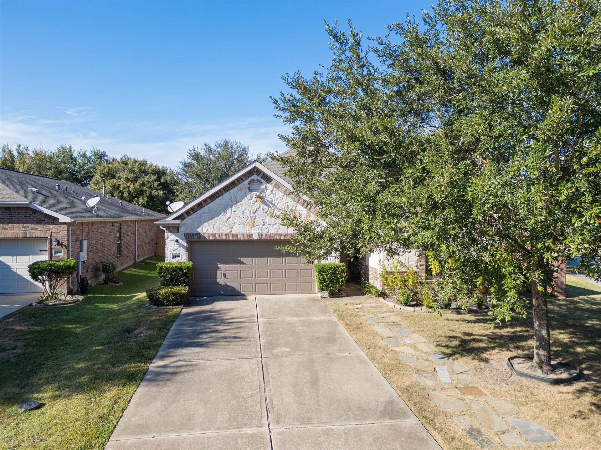 2750 Lomelina Lane, League City, TX 77573 2750 Lomelina Lane, League City, TX 77573