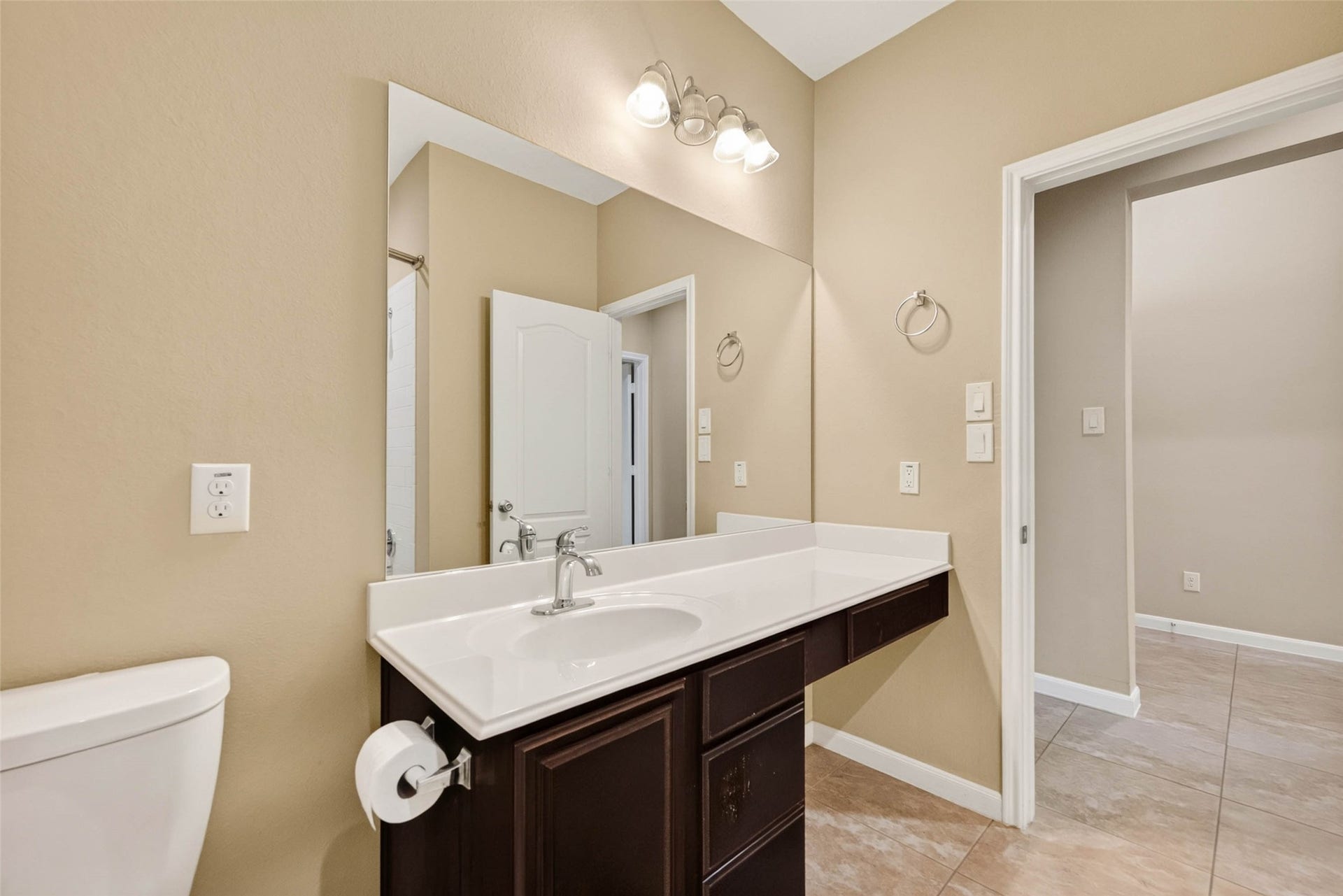 2750 Lomelina Lane, League City, TX 77573 2750 Lomelina Lane, League City, TX 77573