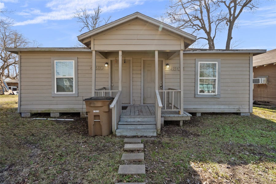 Property photo for 4808 35th Street E, Dickinson, TX