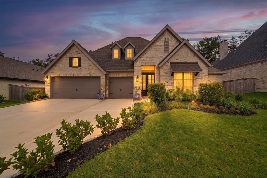 Property photo for 218 Wooded Rill Court, Conroe, TX