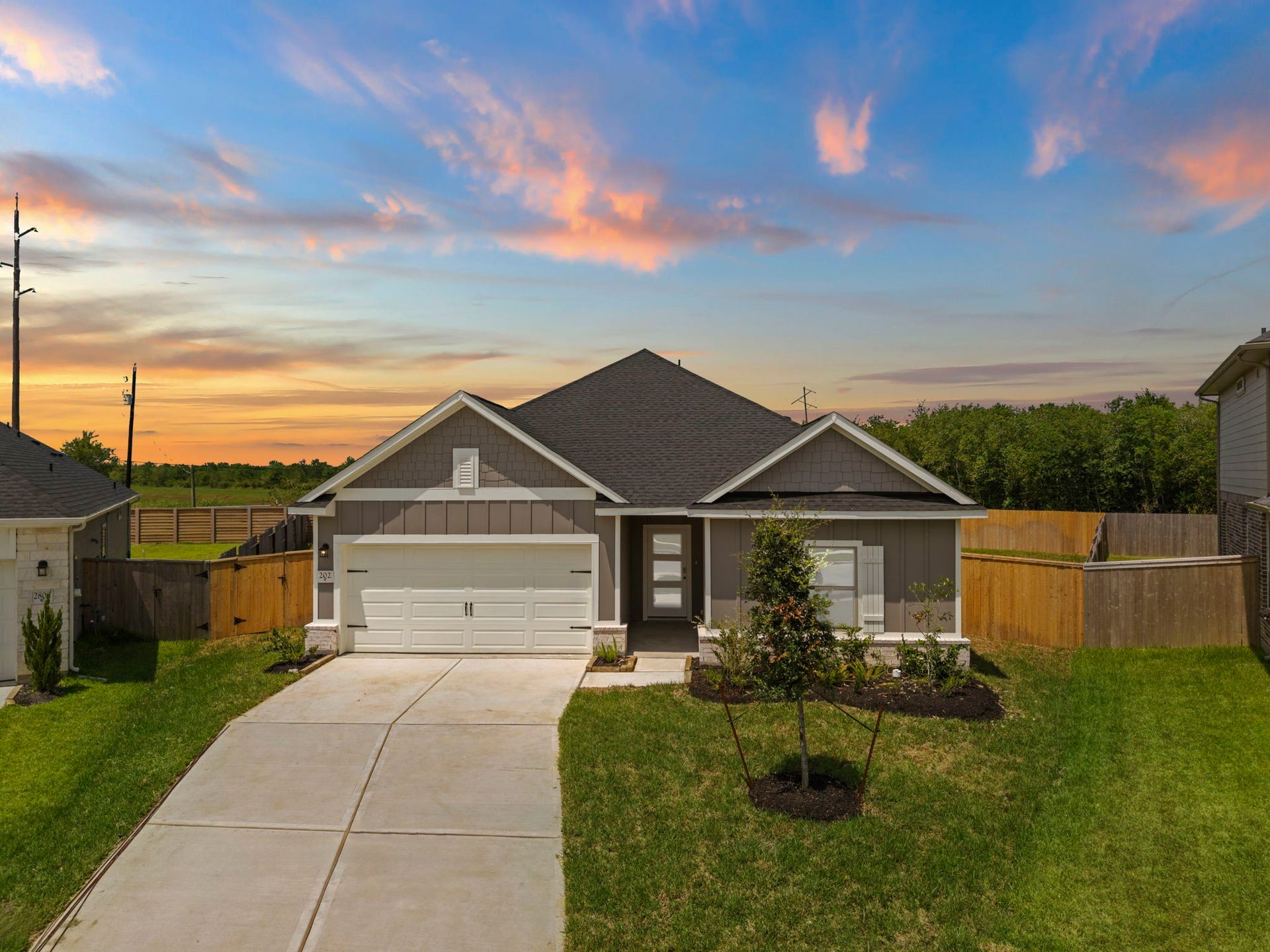 202 Orchard Laurel Drive, Alvin, TX 77511 202 Orchard Laurel Drive, Alvin, TX 77511