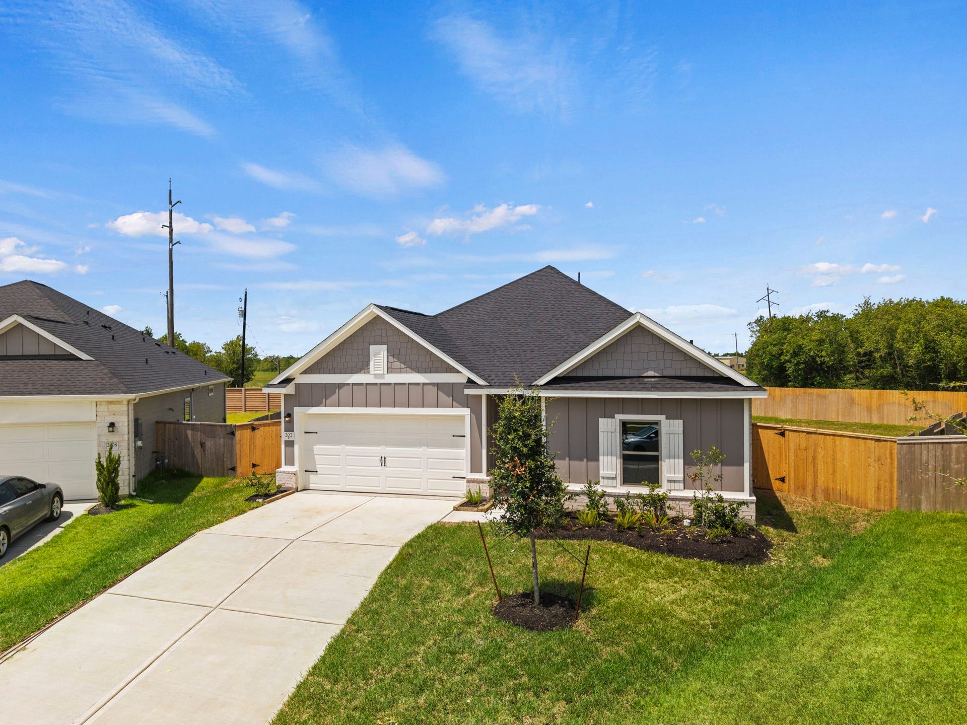 202 Orchard Laurel Drive, Alvin, TX 77511 202 Orchard Laurel Drive, Alvin, TX 77511