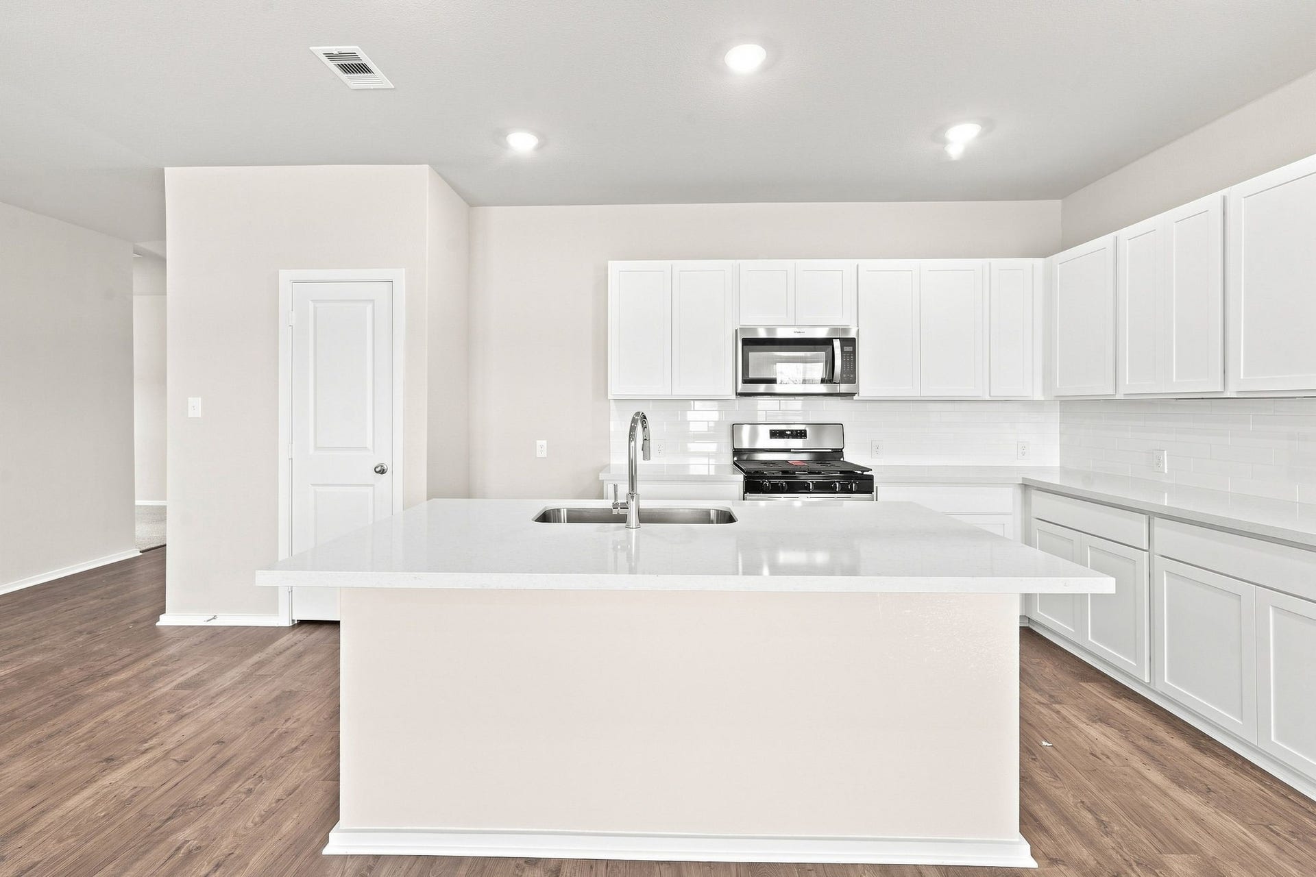 202 Orchard Laurel Drive, Alvin, TX 77511 202 Orchard Laurel Drive, Alvin, TX 77511