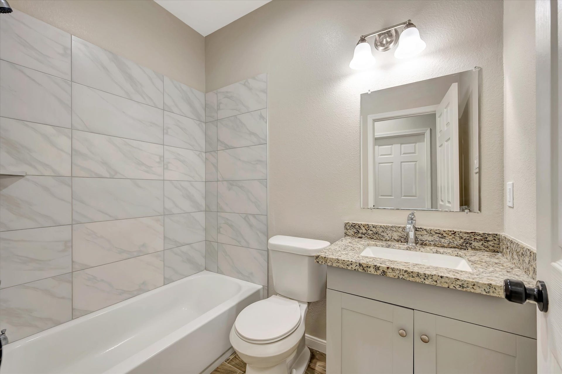Guest Bathroom (Recently replaced Ceiling)