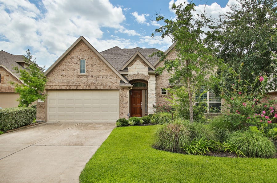 Property photo for 34 Estherwood Place, The Woodlands, TX