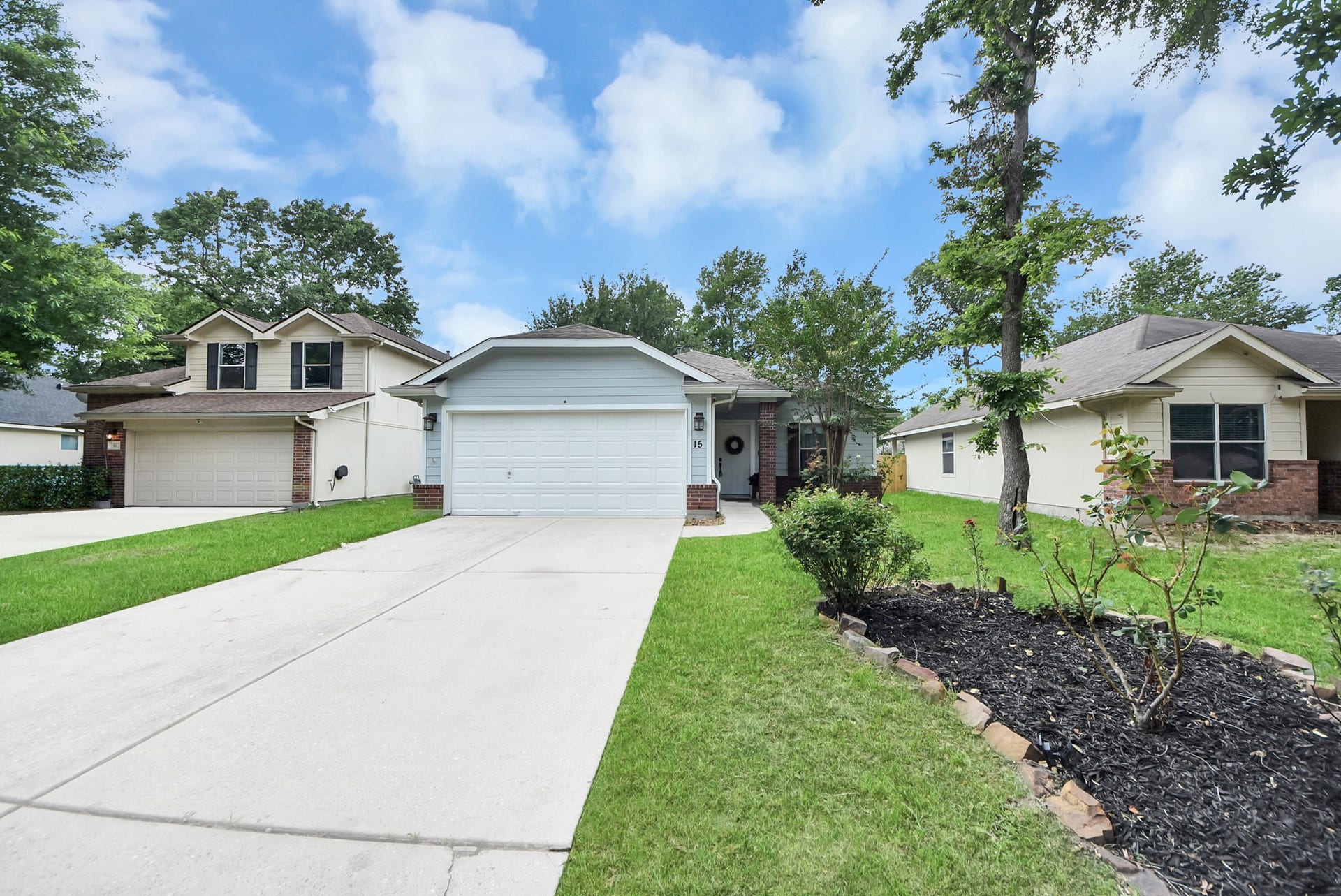 15 Bark Bend Place, The Woodlands, TX 77385