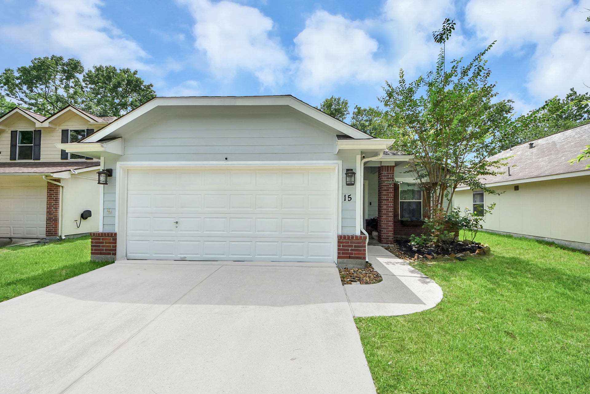 15 Bark Bend Place, The Woodlands, TX 77385
