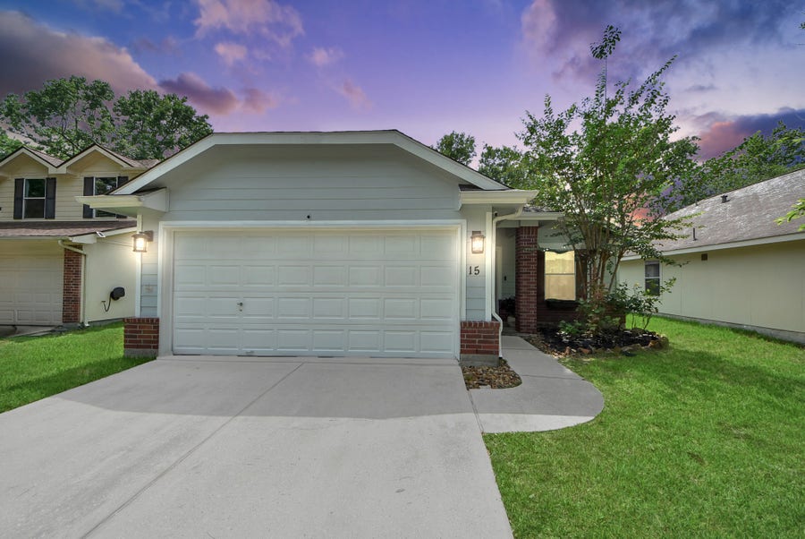 Property photo for 15 Bark Bend Place, The Woodlands, TX