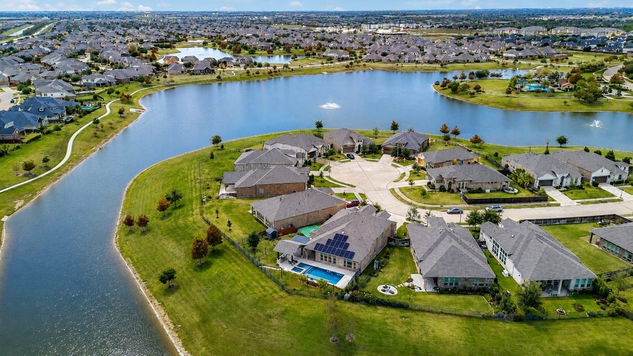 Property photo for 19903 Oakland Knoll Circle, Richmond, TX
