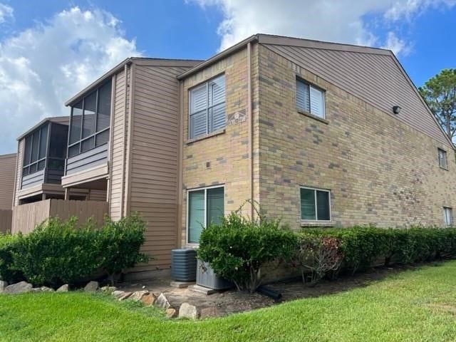 Property photo for 10555 Turtlewood Court, #1709, Houston, TX