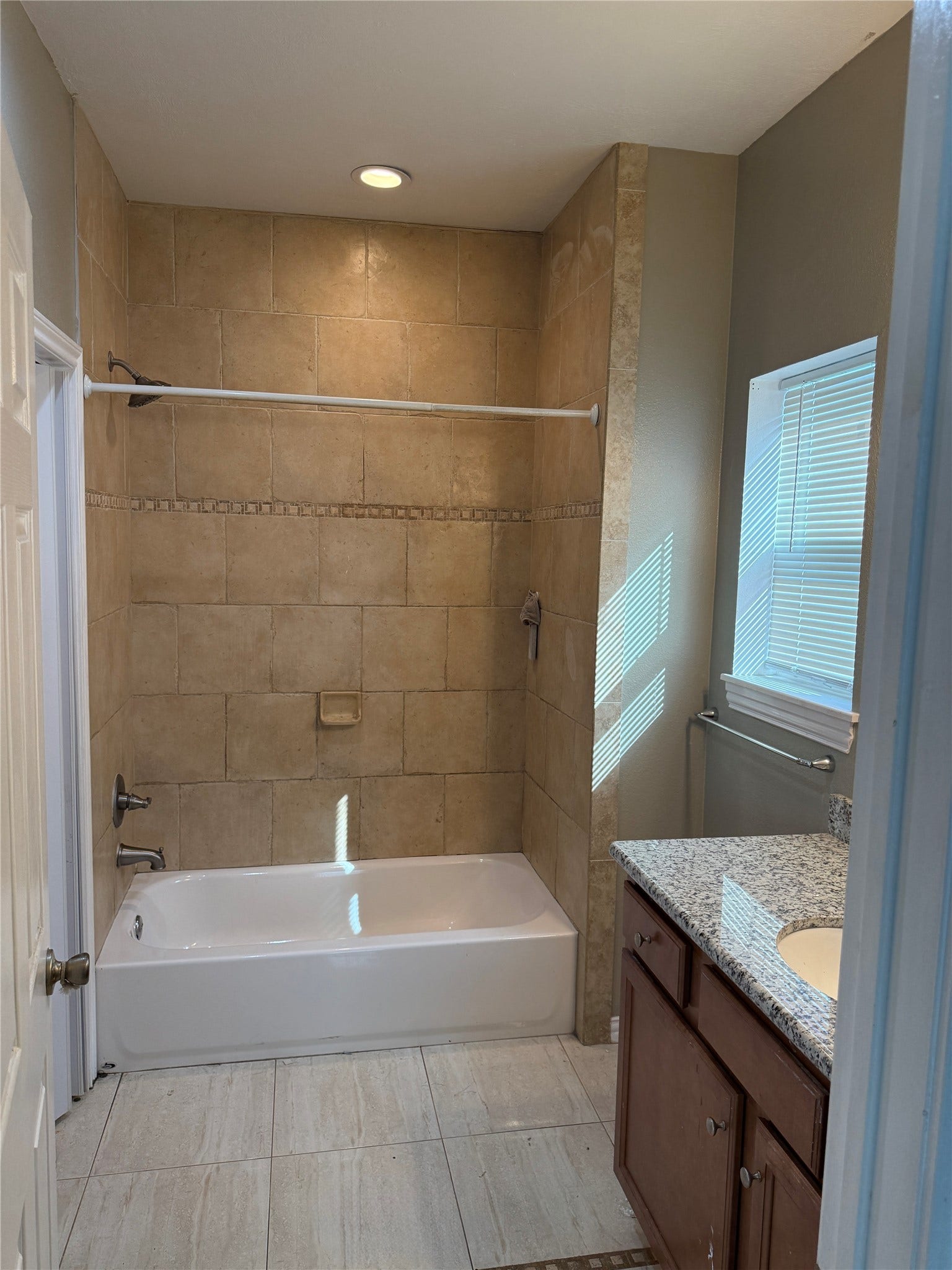 5810 B Stuebner Airline Rd Road, #A, Houston, TX 77091 5810 B Stuebner Airline Rd Road, #A, Houston, TX 77091
