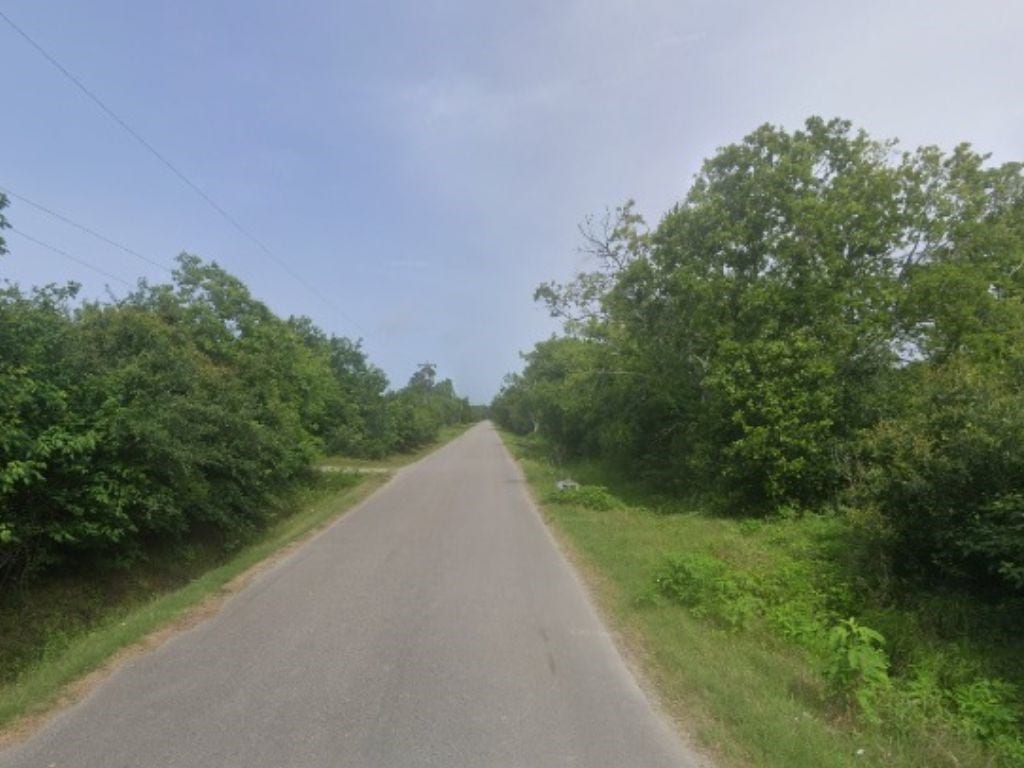 7550 Hacker Road, Hitchcock, TX 77563 7550 Hacker Road, Hitchcock, TX 77563