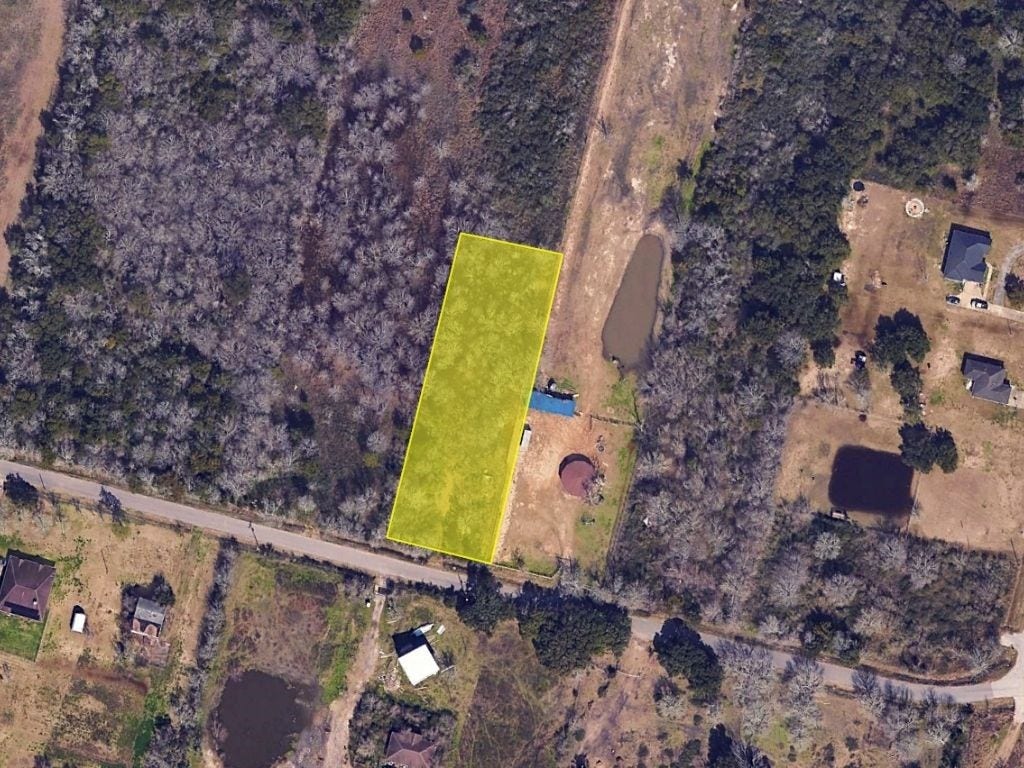 7550 Hacker Road, Hitchcock, TX 77563 7550 Hacker Road, Hitchcock, TX 77563