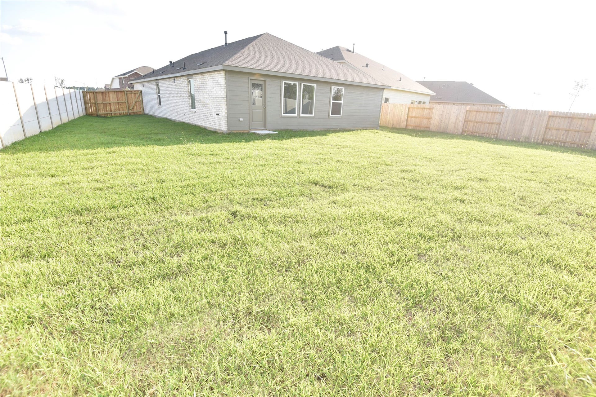 21599 Casavatore Drive, New Caney, TX 77357 21599 Casavatore Drive, New Caney, TX 77357