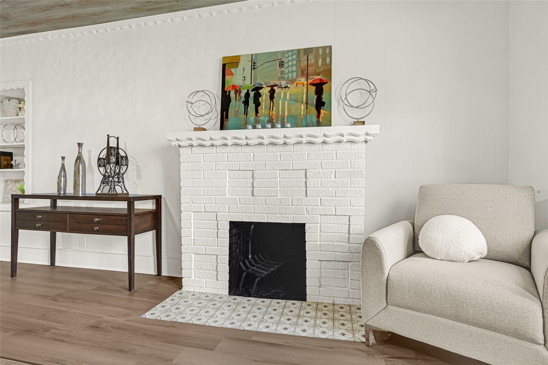 1136 Algregg Street, Houston, TX 77009 Wood burning fireplace