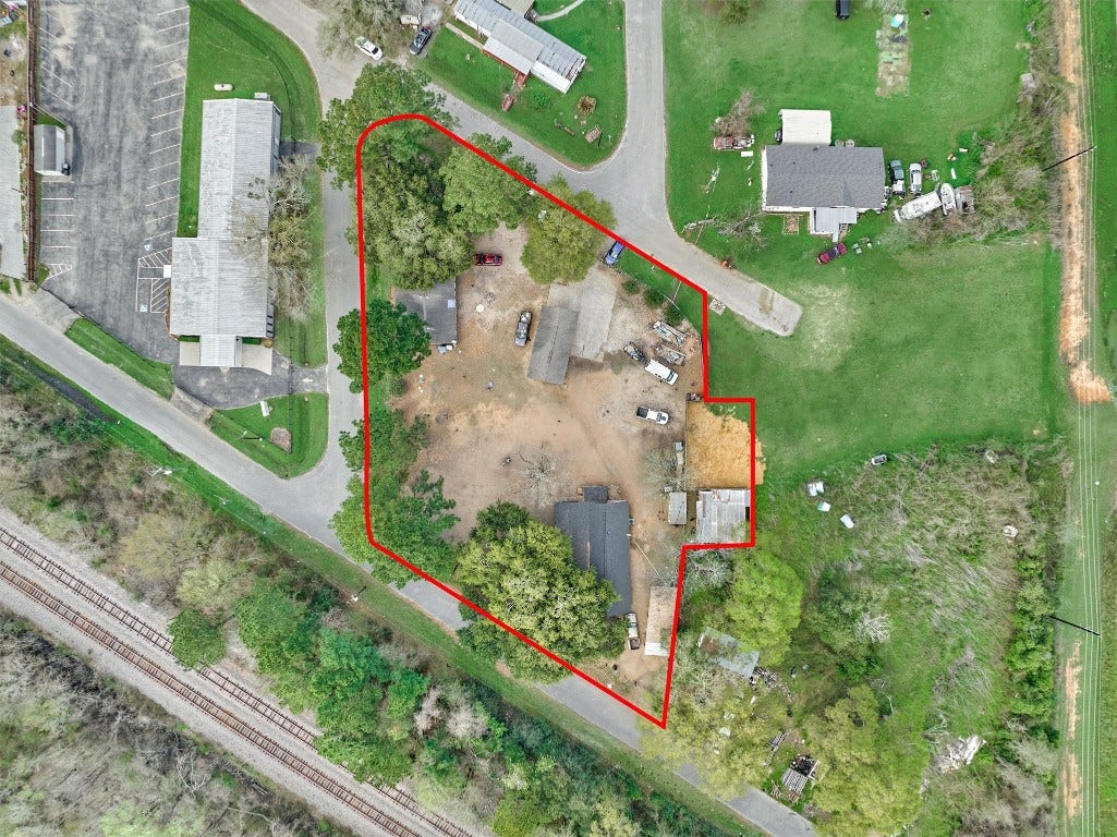 24732 Hufsmith Kohrville Road, Tomball, TX 77375 24732 Hufsmith Kohrville Road, Tomball, TX 77375