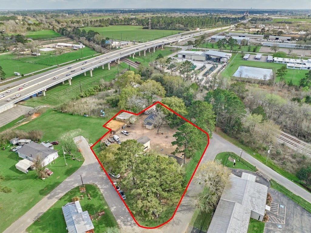 24732 Hufsmith Kohrville Road, Tomball, TX 77375 24732 Hufsmith Kohrville Road, Tomball, TX 77375