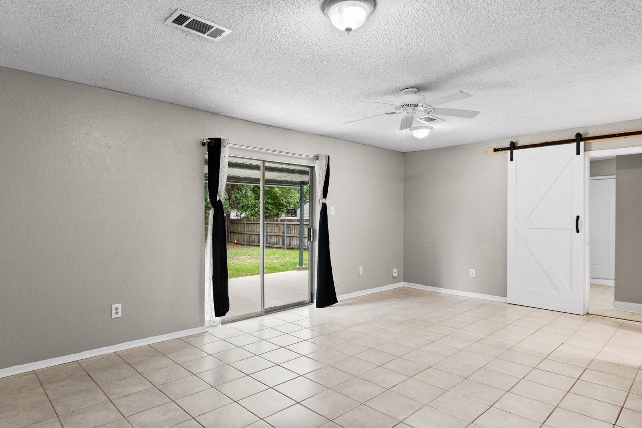 745 Dezso Drive, Alvin, TX 77511 745 Dezso Drive, Alvin, TX 77511